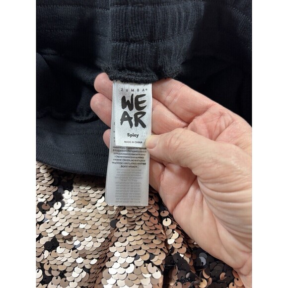 NWT Zumba Glitz + Glam Capri Sweatpants Black Bronze Gold Metallic Spicy Small - Picture 7 of 16